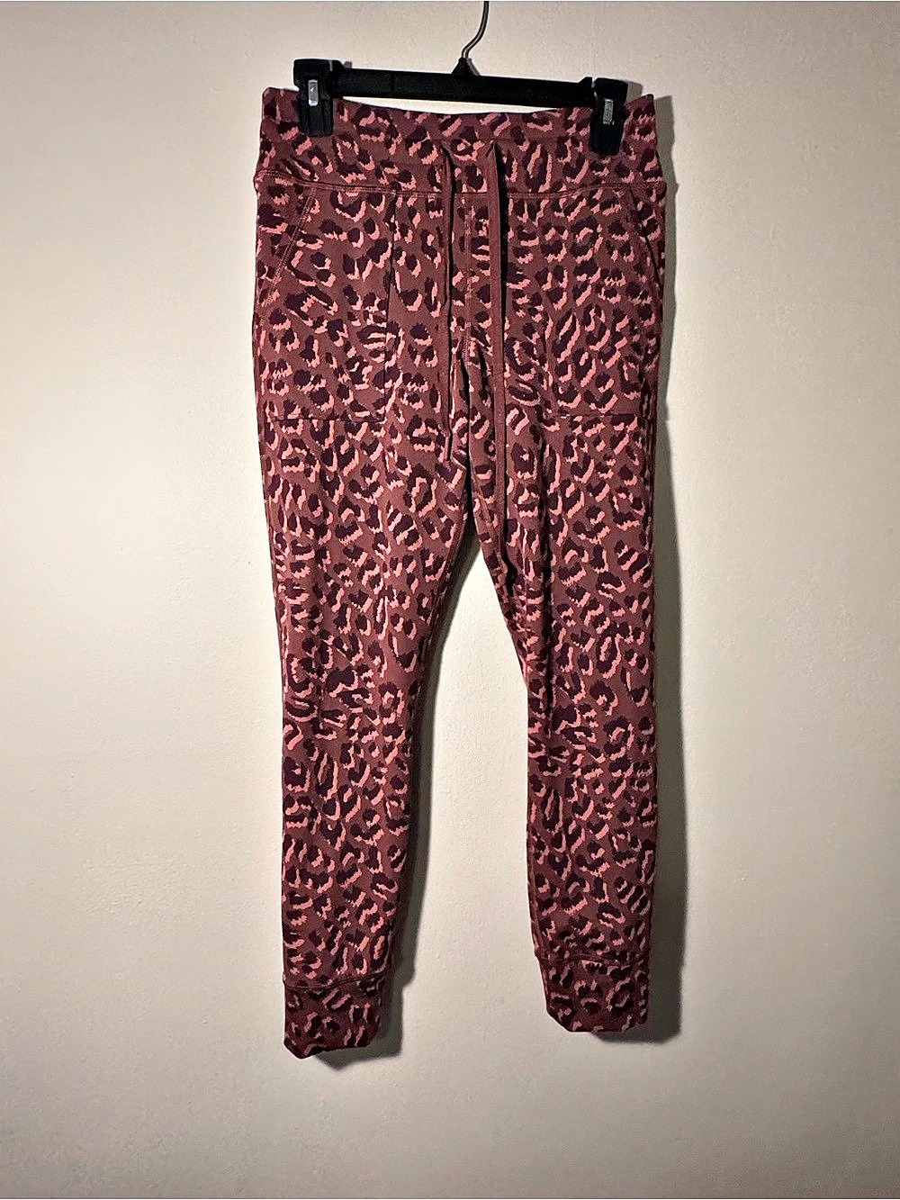 Offline by Aerie Animal Print Legging Joggers in Pink & Brown Large with pockets